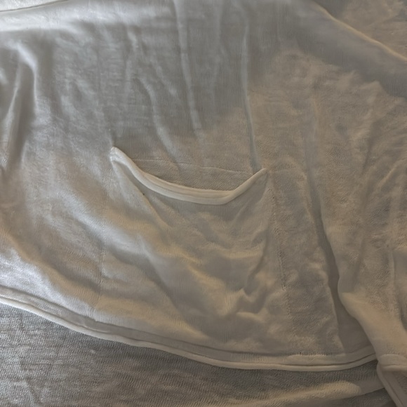 Poles Maison Montagut linen tshirt - Picture 4 of 4